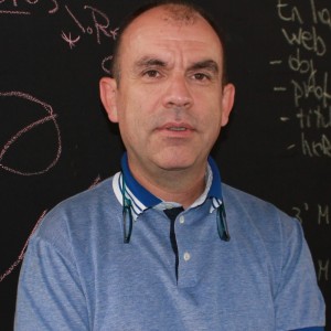 Dr. Andrés Maturana