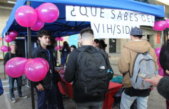 UDD realiza exitosa campaña de detección rápida de VIH para alumnos