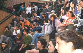 Música y Reflexión en la Facultad de Medicina