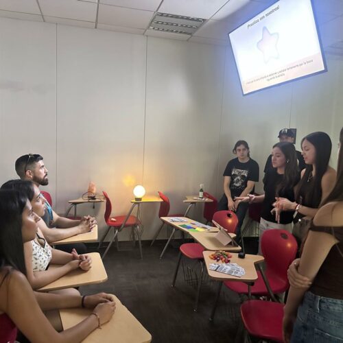Jornada de Bienestar integra formación mente-cuerpo en estudiantes de Enfermería y Tecnología Médica UDD