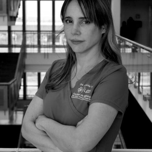 Dra. Claudia Tobar