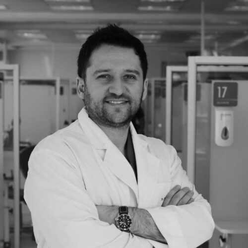 Dr. Cristián López Riveros