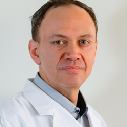 Dr. Rodrigo  Rosas Condemarín