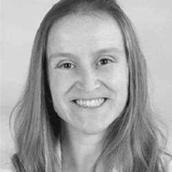 Dra. Scarlett Brethauer
