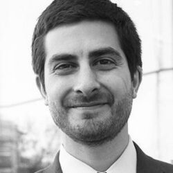 Dr. Cristóbal  Sanhueza Condell