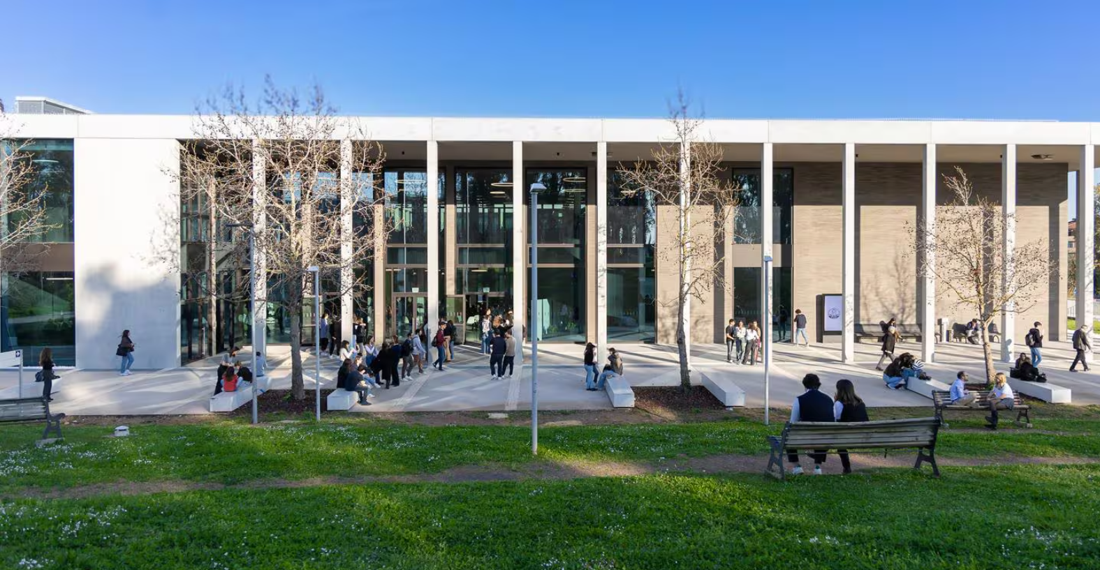 Facultad de Medicina UDD refuerza vínculos con Università Campus Bio ...