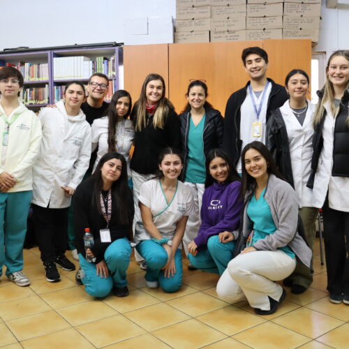 Odontología UDD entrega salud bucal a escolares de Paine con intervención educativa y lúdica