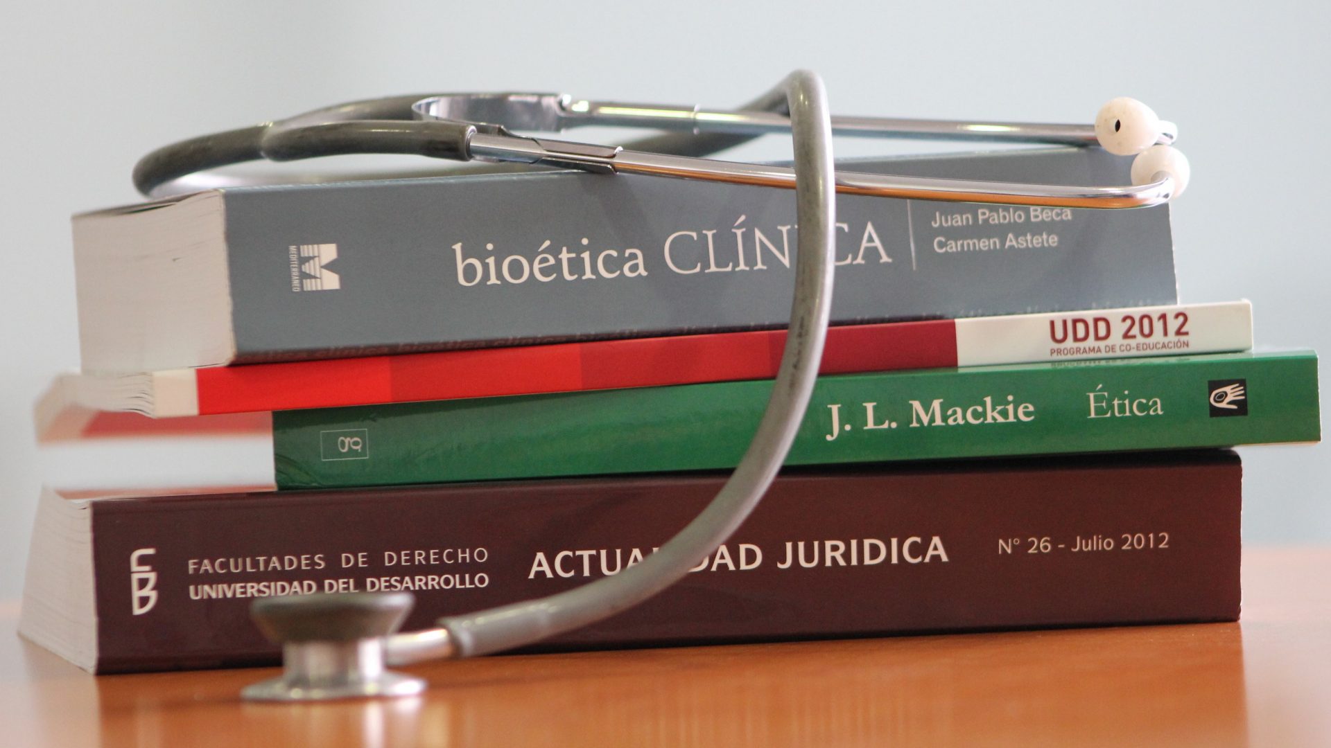 Maestría en Bioética y Derecho